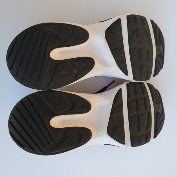 Nike Air Huarache E.D.G.E TXT, size 9.5, Red and white - Picture 5 of 9